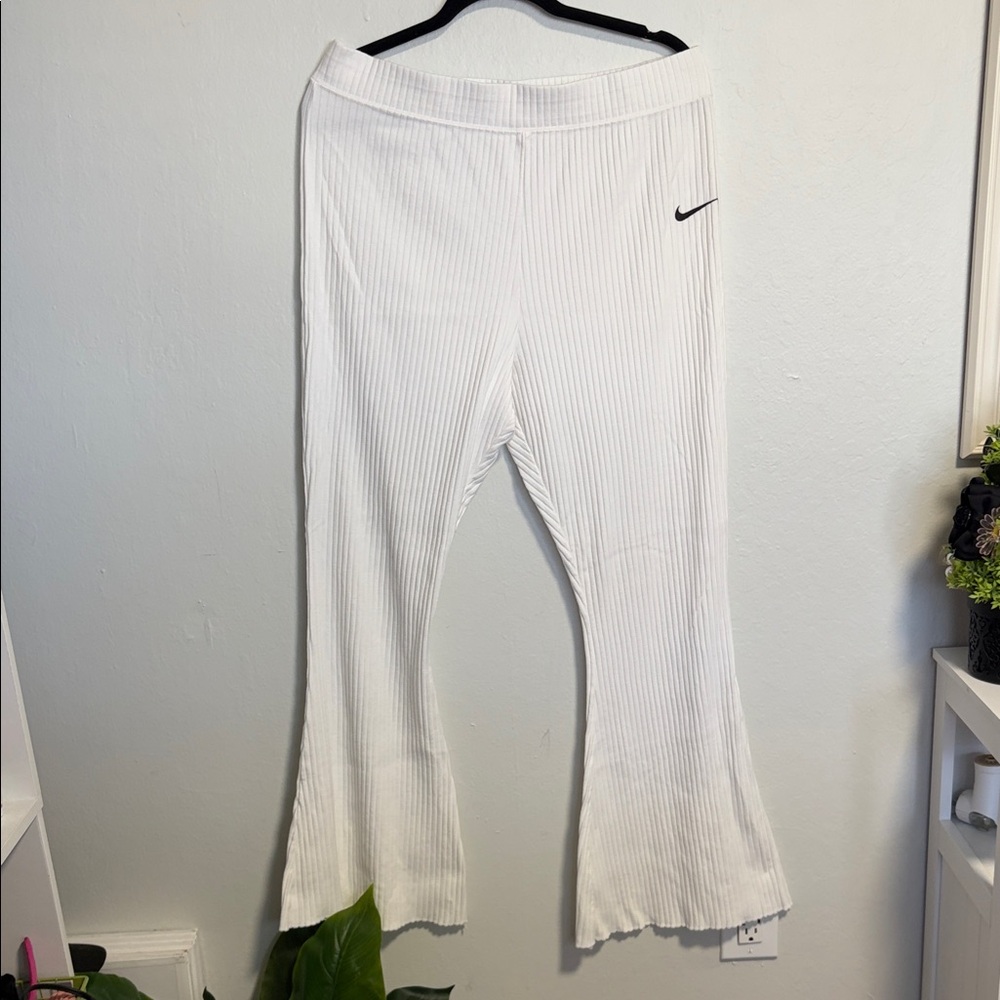 Nike Womens White Ribbed Casual Bottoms - Picture 2 of 4